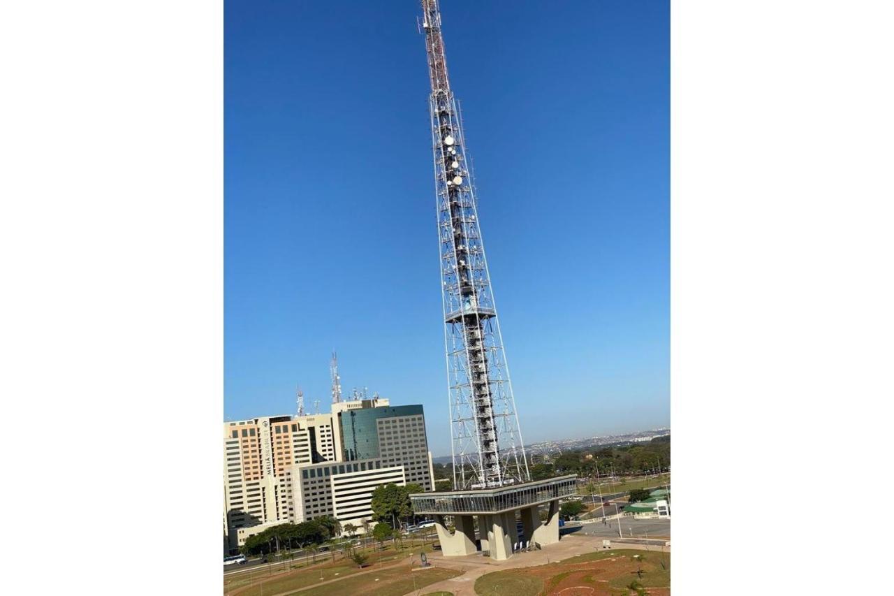 Flat Encantador No 7º Com Vista Pra Torre De Tv Μπραζίλια Εξωτερικό φωτογραφία